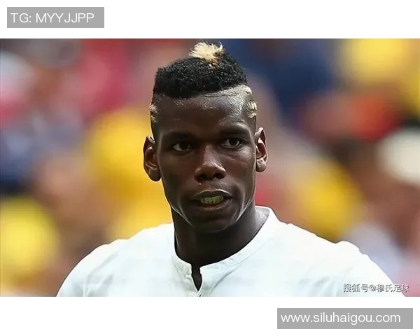 曼联宣布签下巴黎中场博格巴，球迷期待成立“金童组合”