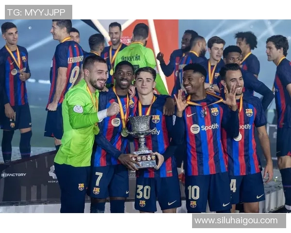 梅西传射领衔巴萨5-0大胜首次超越皇马登顶西甲积分榜